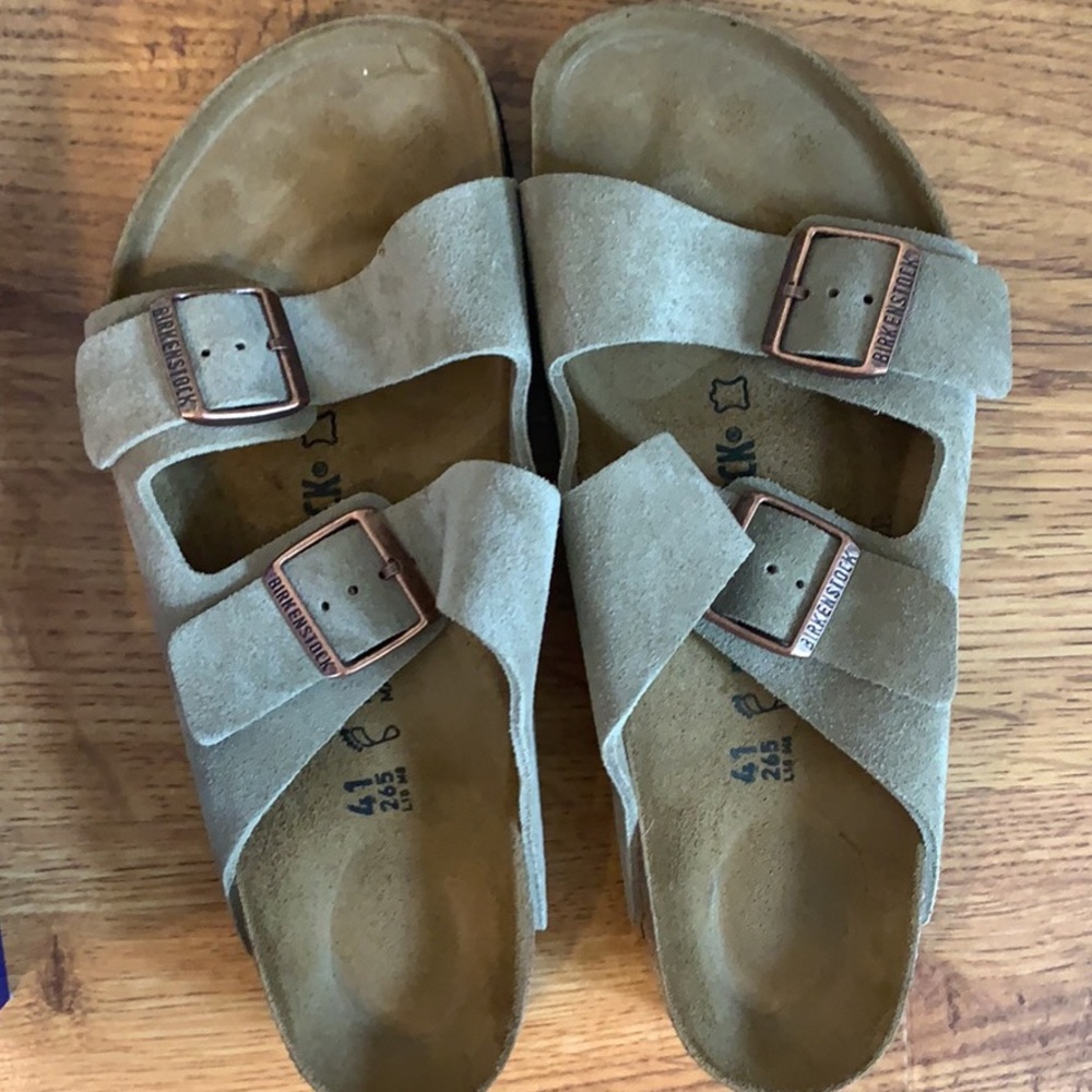 Arizona Birkenstock Sandals - Size 10 NWT